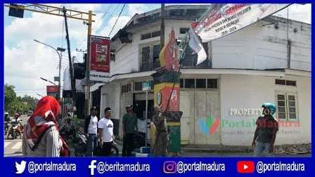 APK Pemilu 2019 di Sampang Diturunkan Paksa