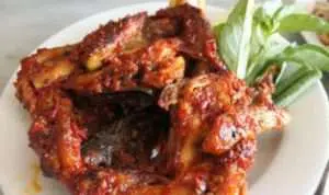 Resep Plecing Ayam Khas Lombok Super Pedas dan lezat