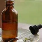 Praktis, Begini Cara Bikin Serum Wajah Sendiri di Rumah