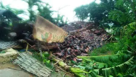 FOTO-Penampakan Rumah Warga Sumenep Dihantam Puting Beliung