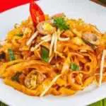 Resep Kwetiau Seblak Bakso Super Pedas dan Nikmat