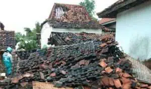 Puting Beliung Landa 4 Desa di Sumenep, Puluhan Rumah Rusak