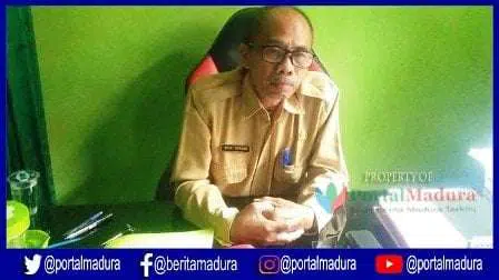 Wujudkan Program 100 Hari Kerja Bupati, DLH Sampang Percantik Taman dan Lingkungan