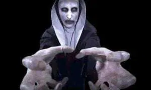 Selain The Nun, Ini 7 Film Horor Biarawati yang Bikin Merinding