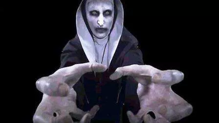 Selain The Nun, Ini 7 Film Horor Biarawati yang Bikin Merinding