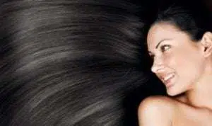 Tak Perlu Ke Salon, Ini 5 Cara Alami Hitamkan Rambut