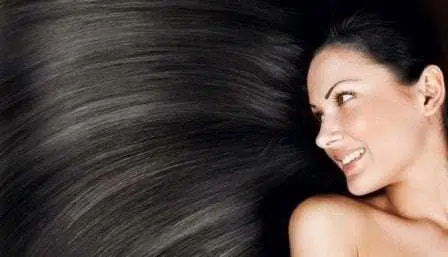 Tak Perlu Ke Salon, Ini 5 Cara Alami Hitamkan Rambut