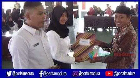 Wakil Bupati Pamekasan Serahkan SK Kepada 331 CPNS