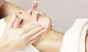 3 Treatment Kecantikan Kulit yang Bakal Jadi Tren Sepanjang 2019