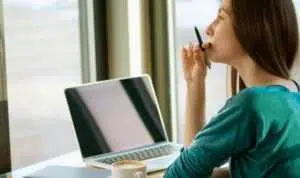 5 Zodiak yang Sering Stres Karena Terlalu Banyak Mikir
