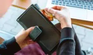 6 Barang yang Sebaiknya Dibuang dan Ada di Dompet