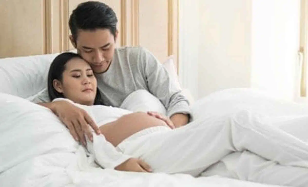 6 Gaya Bercinta yang Bisa Dijajal Saat Hamil Agar Tetap Aman