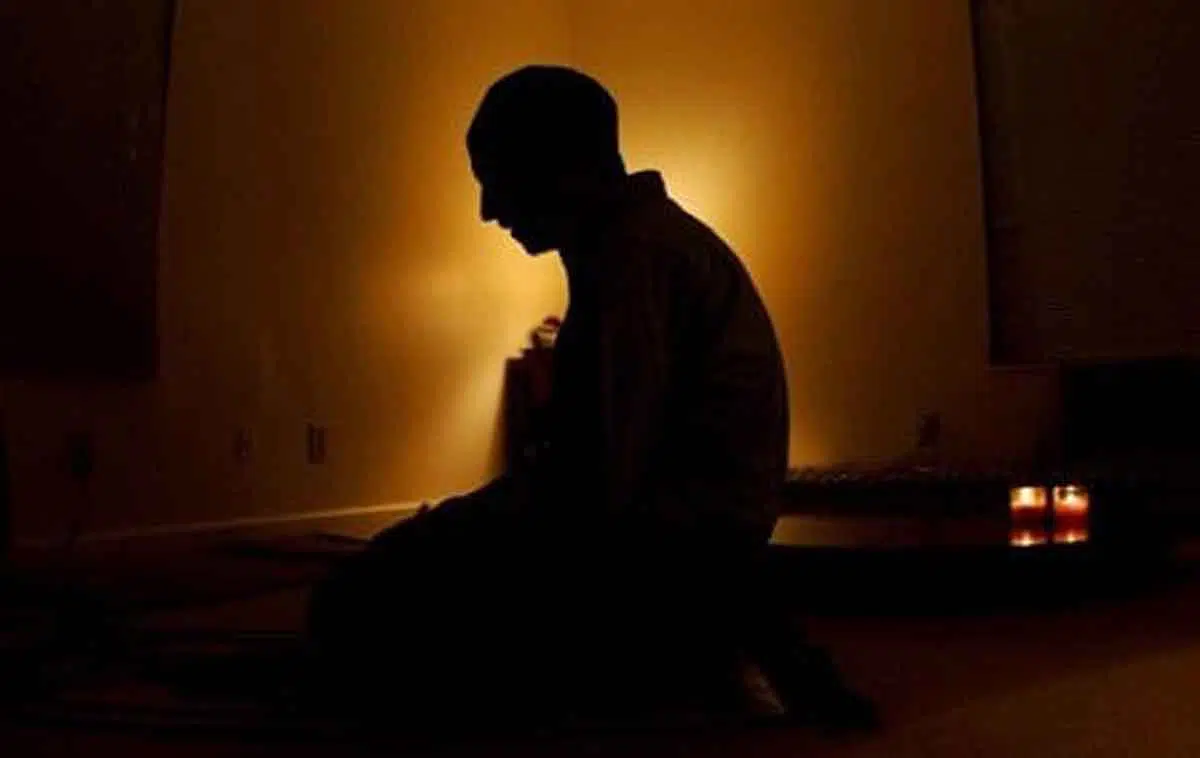 7 Syarat Sahnya Salat yang Wajib Umat Islam Perhatikan