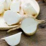 Pudarkan Flek Hitam Diwajah Anda dengan Masker Bengkoang Ini!