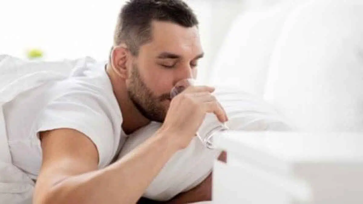 Amankah Minum Air yang Dibiarkan Semalaman