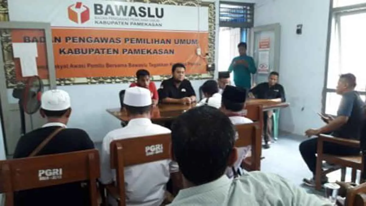 Tim Prabowo-Sandi Ancam Bawa Kasus Dugaan Pelanggaran Polisi ke Bawaslu Jatim