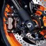 Benarkah Permen Karet Bisa Jadi Penyebab Rem ABS Motor Rusak?