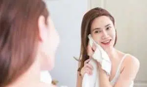 Kenali Waktu yang Tepat Cuci Wajah di Malam Hari