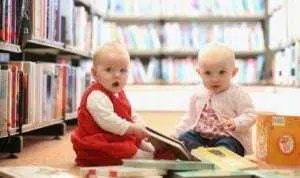 Orang Tua, Pertimbangkan Hal Ini Sebelum Belikan Buku Anak