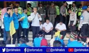 Mahasiswa Demo Pertanyakan Sanksi ASN Yang Terbukti Ikut Kampanye