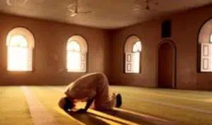 Para Mualaf, Lakukan 3 Cara Ini Agar Anda Bisa ‘Jatuh Cinta’ pada Ibadah Salat