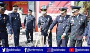 Hasil Sitaan, Lapas Klas II A Pamekasan Musnahkan Ratusan HP
