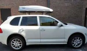 Perhatikan Hal Ini Sebelum Pasang Roof Box dan Roof Rack di Mobil