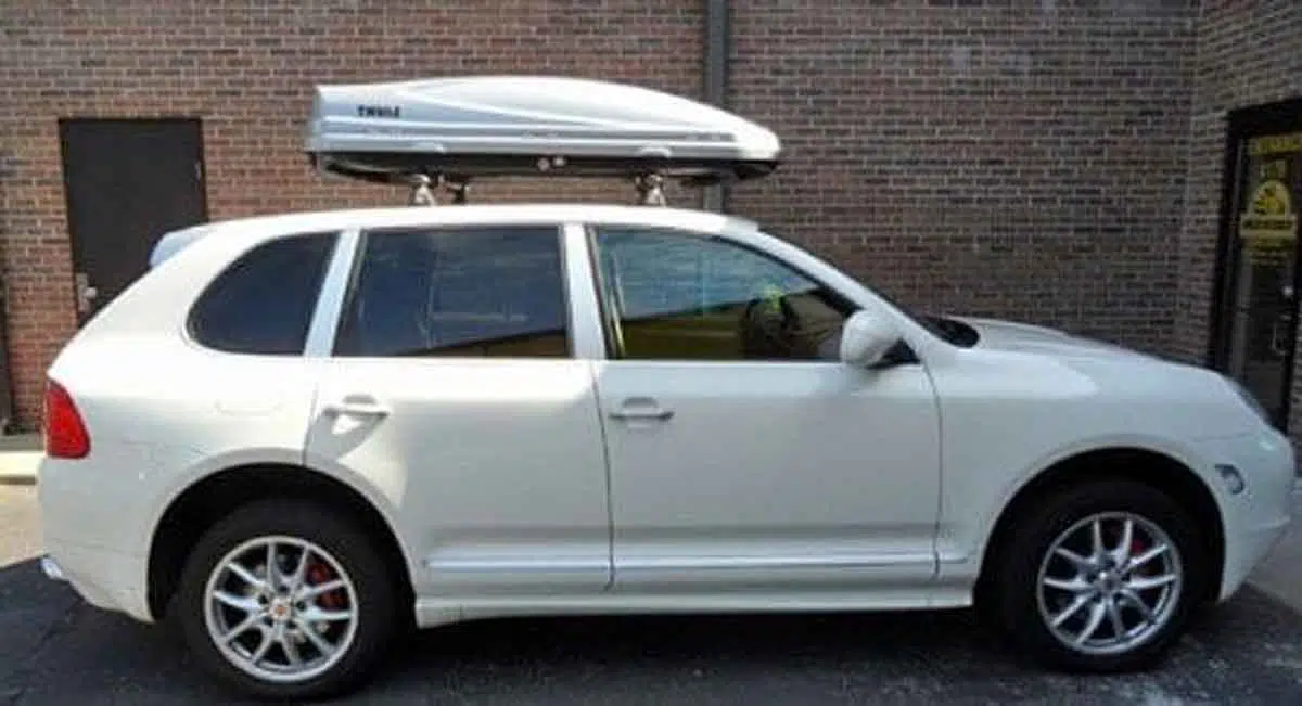 Perhatikan Hal Ini Sebelum Pasang Roof Box dan Roof Rack di Mobil
