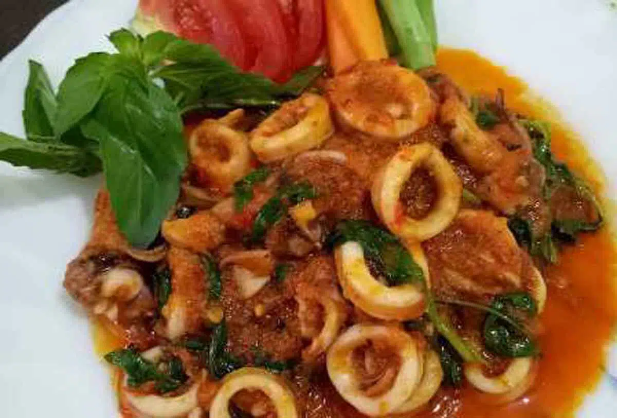 Resep Cumi Super Pedas Masak Kemangi, Dijamin Bikin Ketagihan