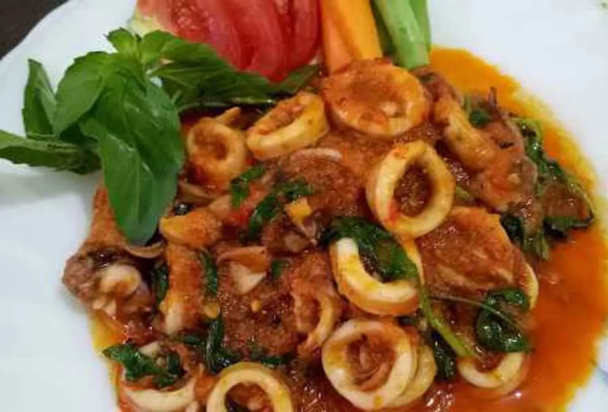 Resep Cumi Super Pedas Masak Kemangi, Dijamin Bikin Ketagihan