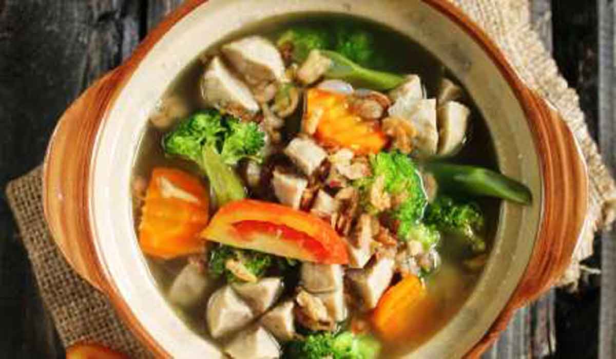 Resep Mudah Sup Bakso Brokoli untuk Makan Siang