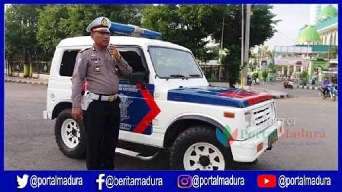 Sanksi Pengendara Motor Sedang Merokok Diterapkan Usai Pemilu