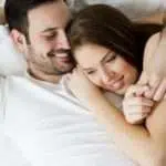 Suami, Ini 6 Cara Bantu Istri yang Malu Bercinta