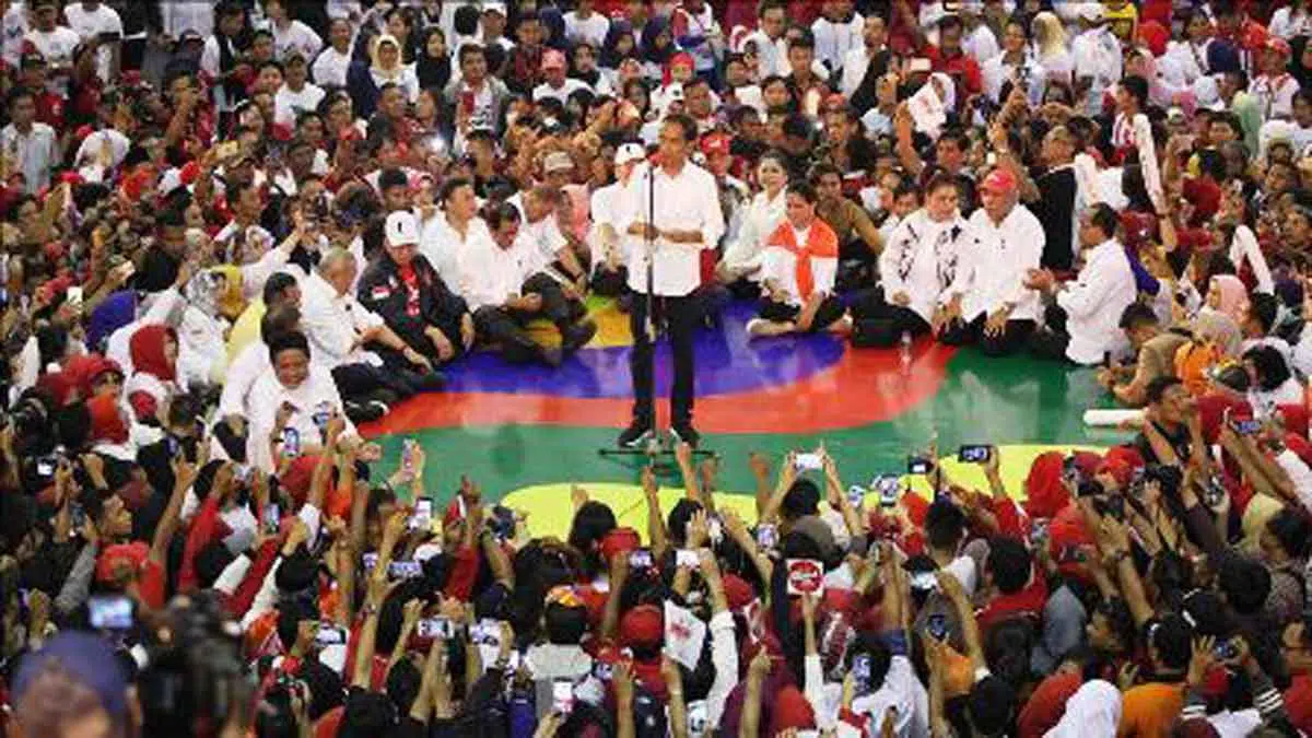 Survei LSI Jokowi-Ma'ruf unggul 56,8 - 63,2 persen dibanding Prabowo-Sandi