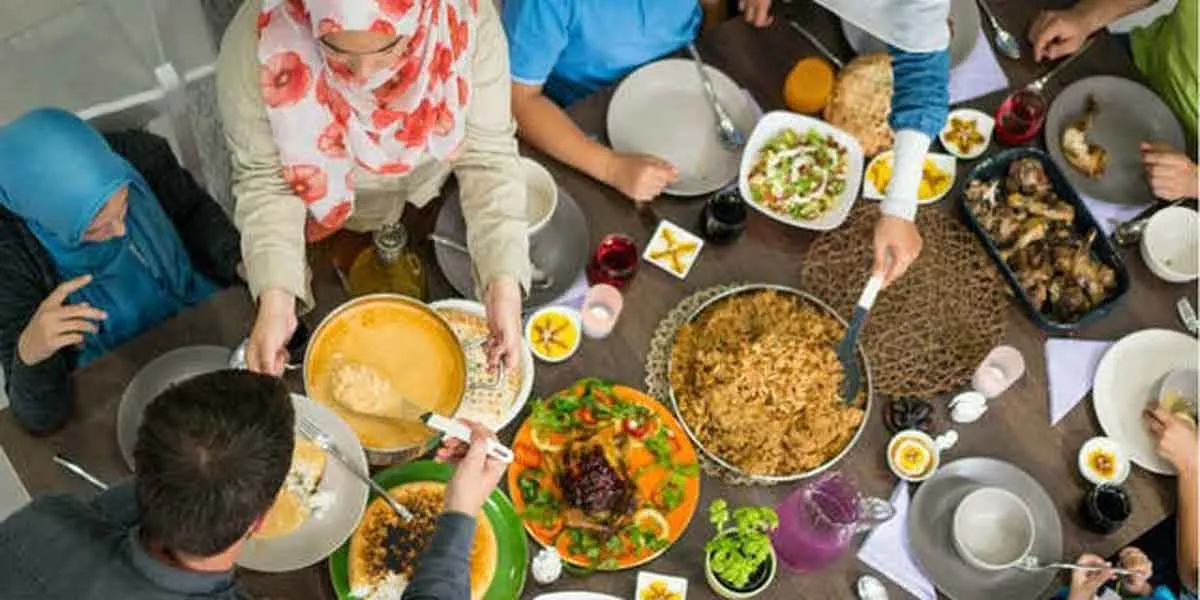 Lakukan 3 Tips Bukber Agar Tidak Menguras Isi Kantong