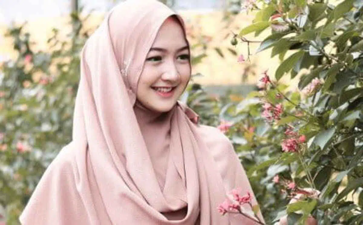 3 Cara Mudah Bikin Wajah Tetap Segar Selama Puasa Ramadan