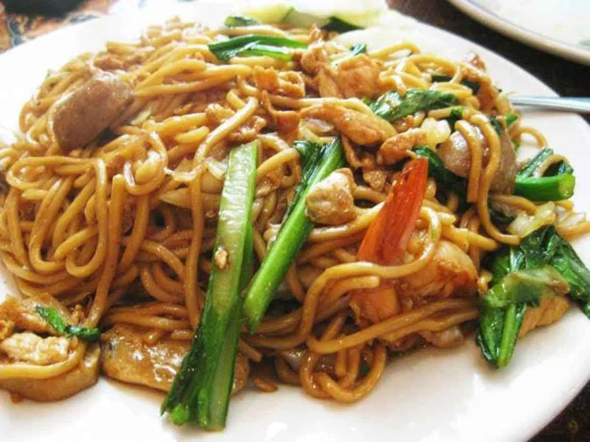 Menu Sahur: Resep Mi Goreng Sayur Sawi yang Enaknya Kebangetan