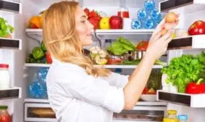 4 Cara Tepat Simpan Makanan di Kulkas Selama Puasa Ramadan