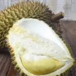 5 Buah yang Sebaiknya Tak Dikonsumsi Saat Buka Puasa