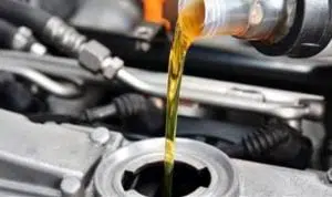 5 Cara Bedakan Oli Asli dan Palsu