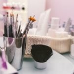 5 Tanda Alat Makeup Anda Perlu Diganti