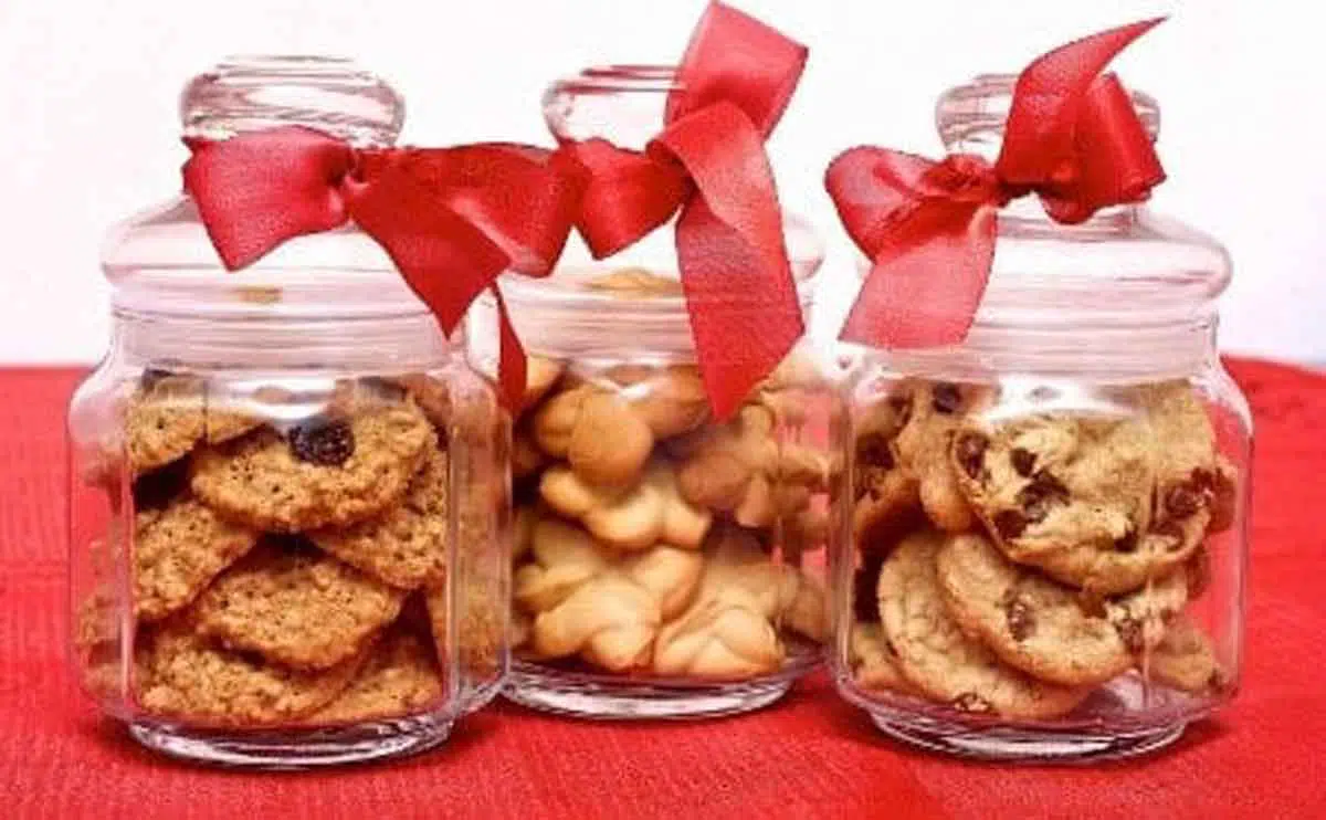 6 Cara Simpan Kue Kering di Stoples Agar Tetap Renyah