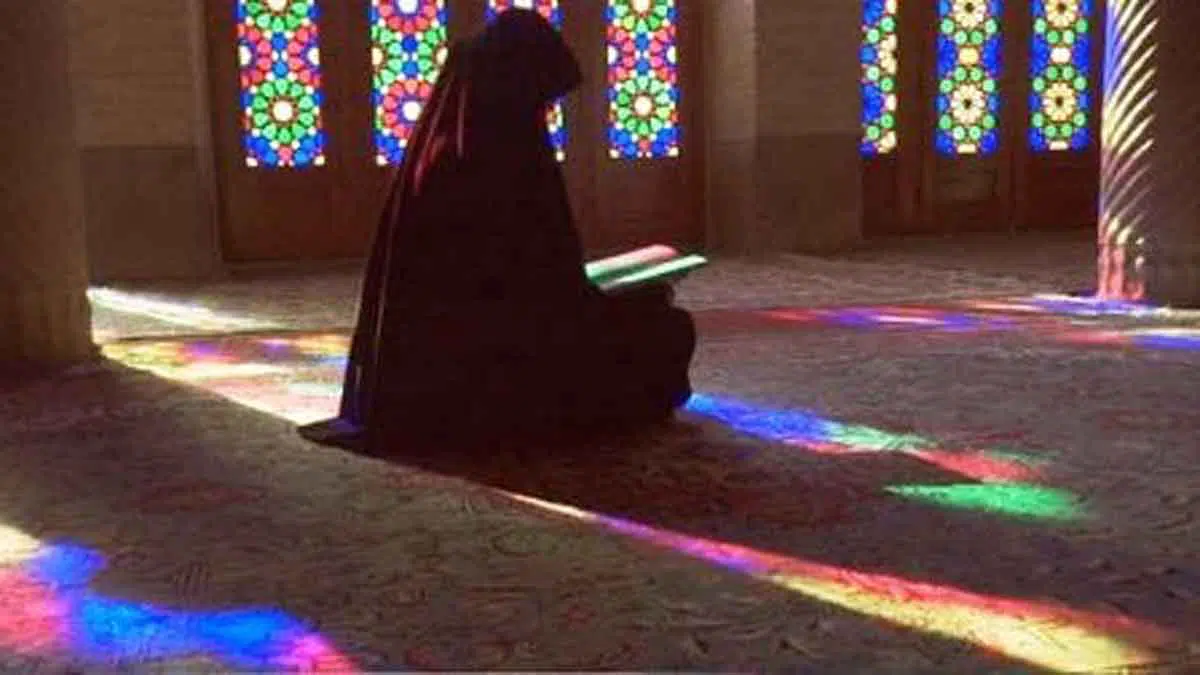 7 Adab Iktikaf Saat Ramadan yang Perlu Diketahui
