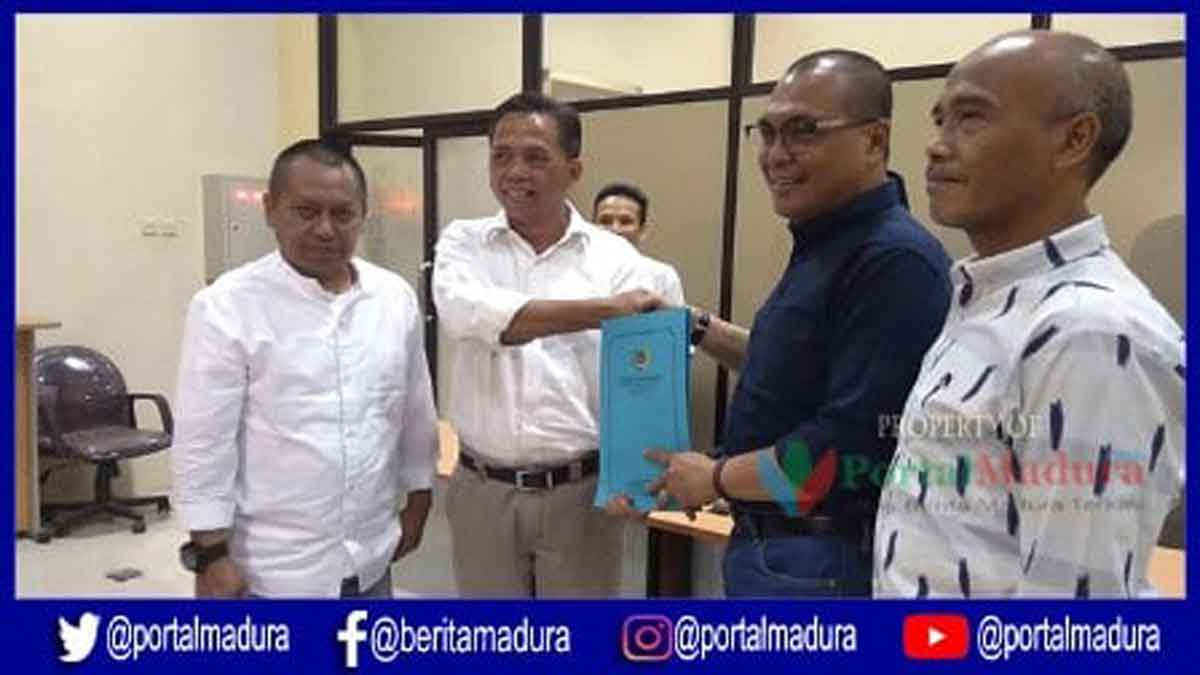 Pergantian Pimpinan, Ainur Rohim Jabat Ketua PWI Jatim Hingga 2021