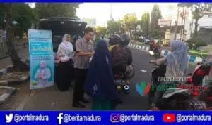 BPJS Ketenagakerjaan Sumenep Bagi-bagi Takjil