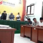 Warga Datangi Bawaslu Bangkalan Soal Dugaan Penggelembungan Suara Pemilu 2019
