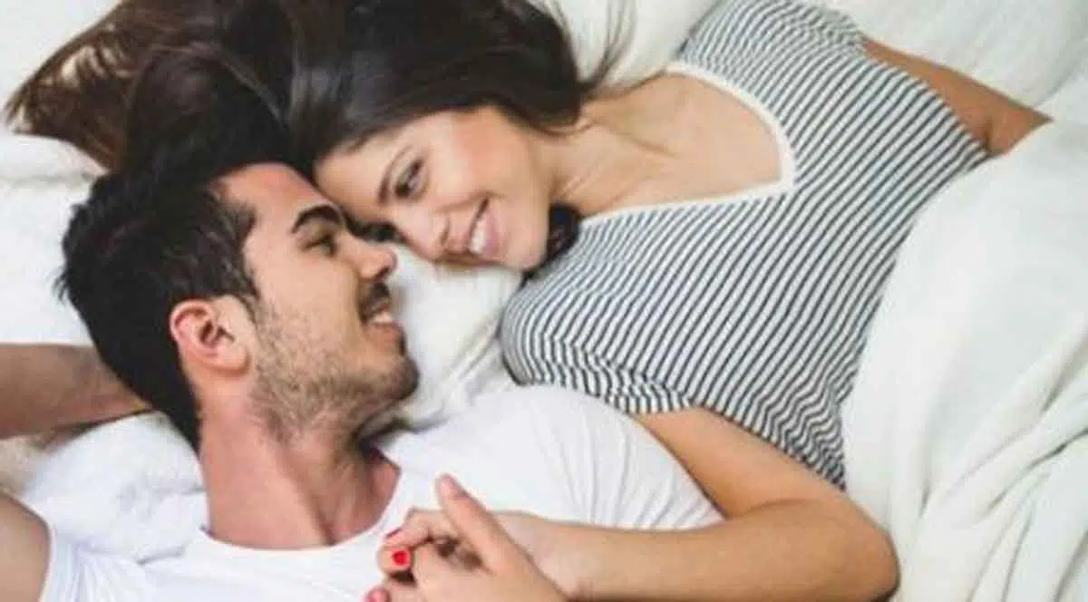 Pasutri, Lakukan 7 Kebiasaan Bercinta ini Meski Sudah Punya Anak