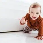 Bunda, Ini 7 Cara Berikan Perlindungan Ketika Si Kecil Mulai Merangkak