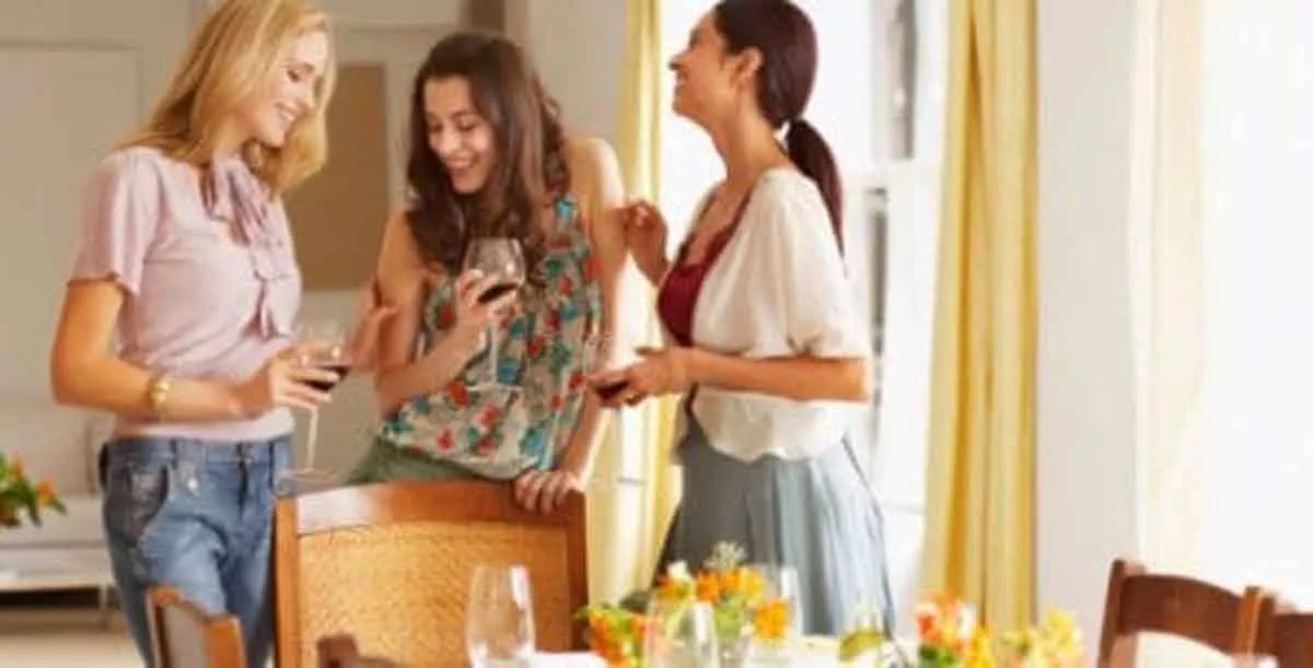 Lakukan 7 Cara Ini Agar Mudah Disukai Orang Lain - Portalmadura.com Lakukan 7 Cara Ini Agar Disukai Orang Lain