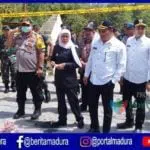 Kapolda Jatim Tiba di Lokasi Massa Bakar Polsek Tambelangan